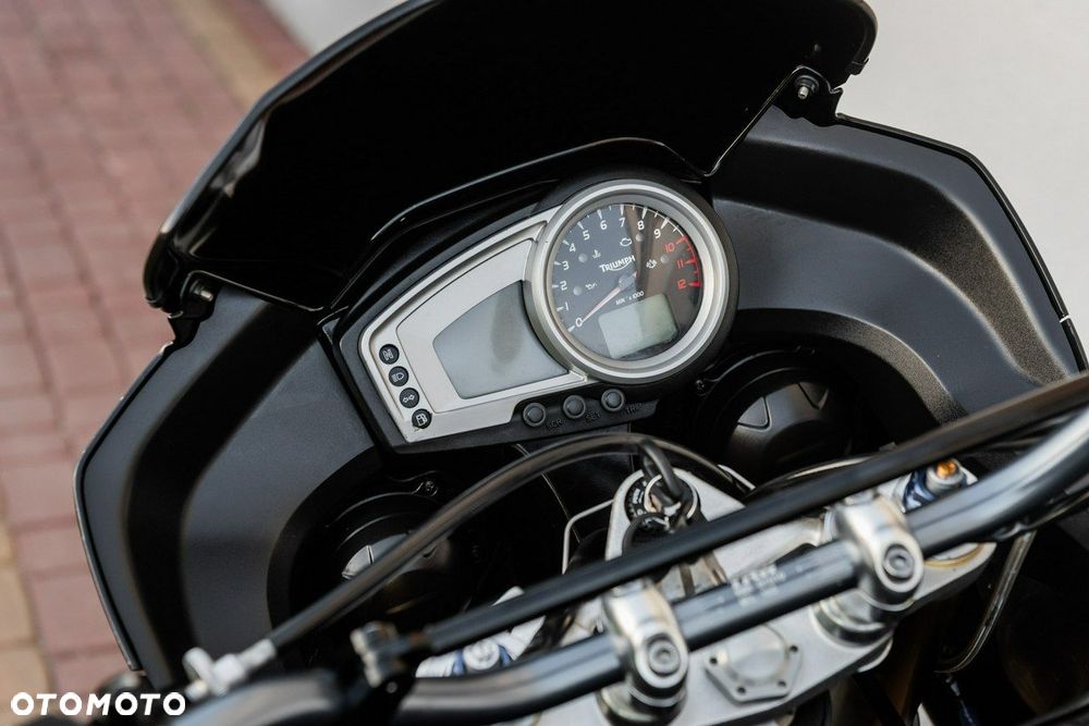 Triumph Tiger - 9