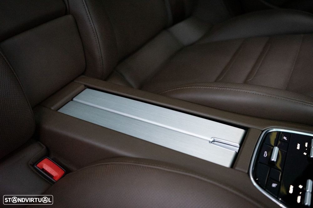 Porsche Panamera Sport Turismo 4 E-Hybrid - 50