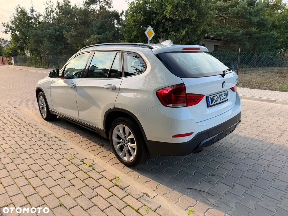 BMW X1 sDrive20d EfficientDynamics - 4