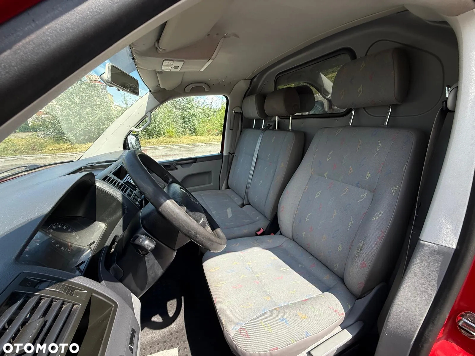 Volkswagen TRANSPORTER T5 - 28