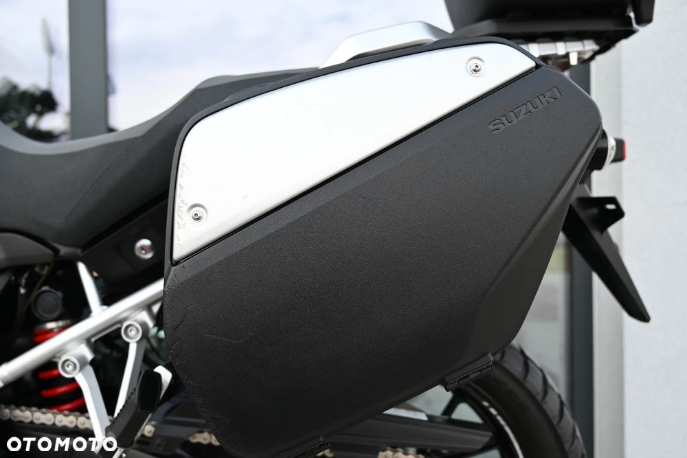 Suzuki DL - 32