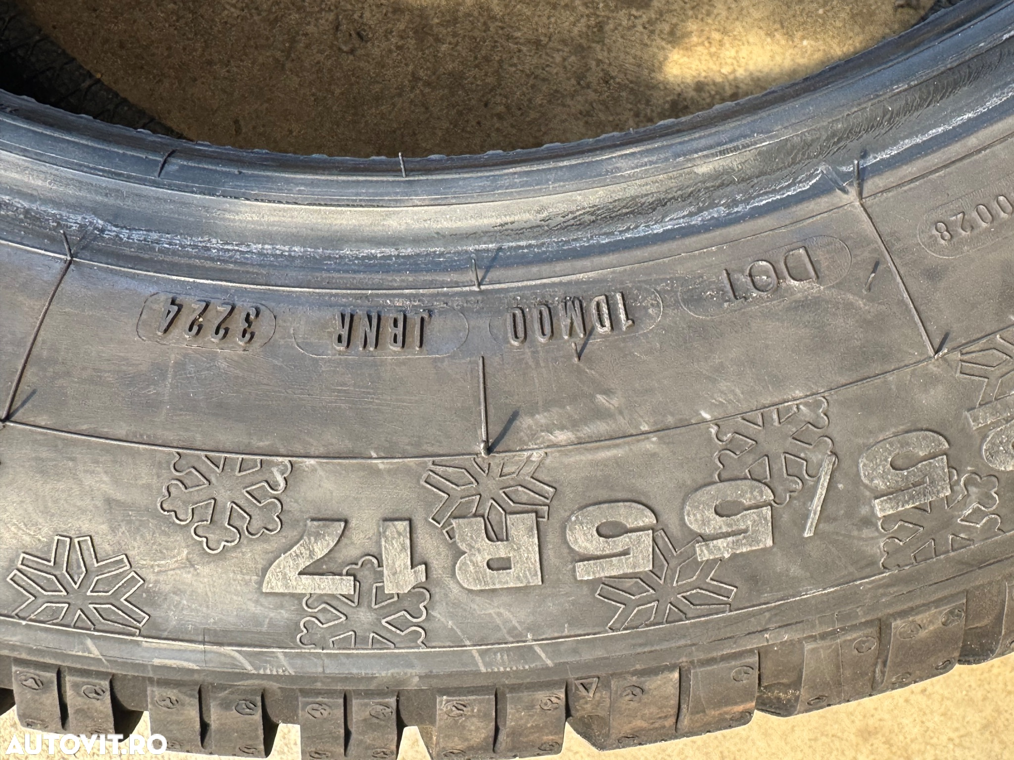 Vând 4 anvelope 225/55/17 Dunlop de iarnă ca noi - 10
