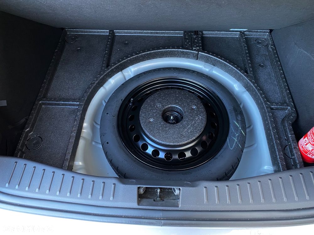 Ford Focus 1.6 Trend - 37