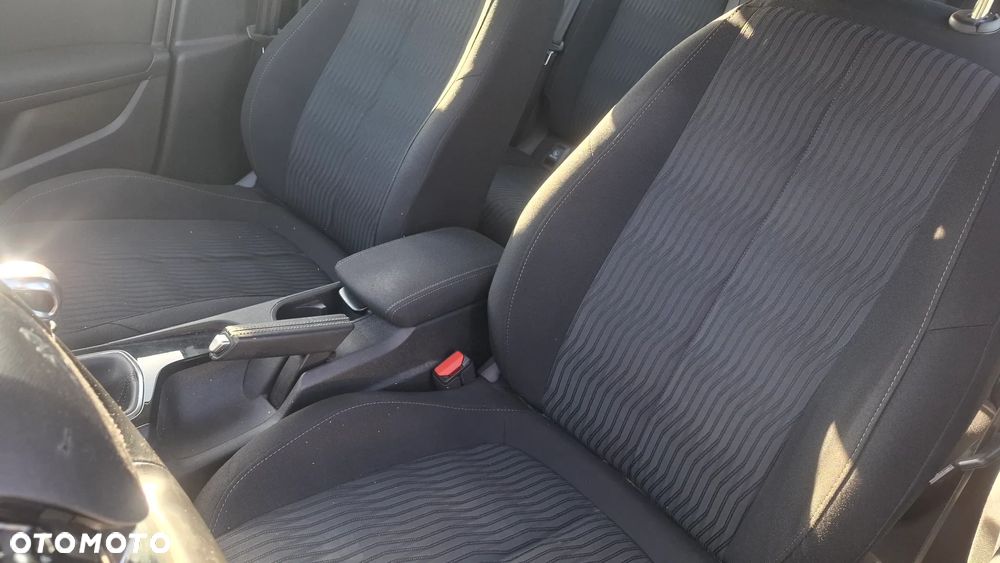 Peugeot 308 1.2 PureTech Active S&S - 9