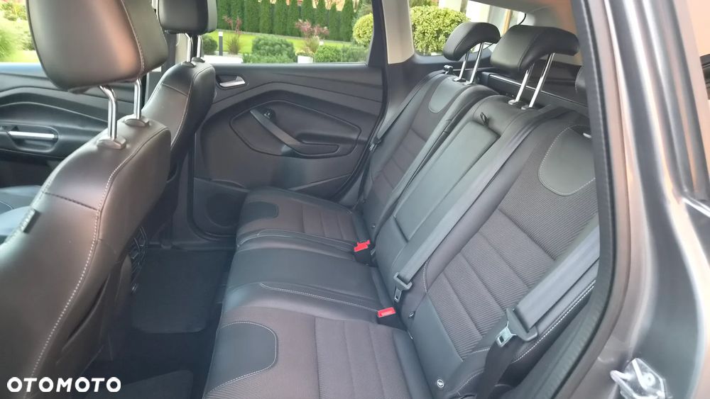 Ford Kuga 2.0 TDCi 4x4 Titanium - 20
