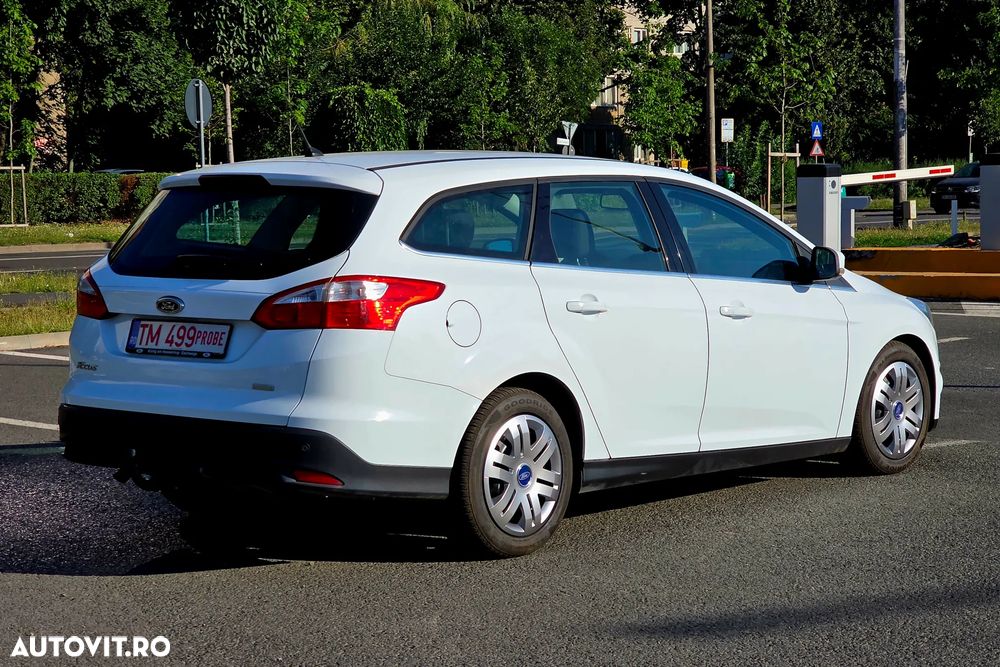 Ford Focus 1.0 EcoBoost Titanium - 4