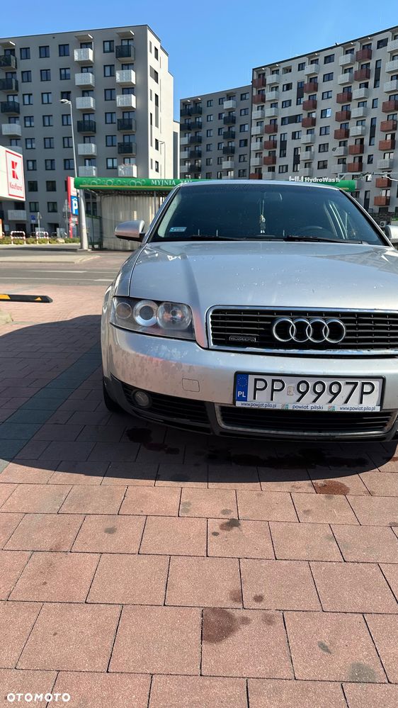 Audi A4 Limousine - 6