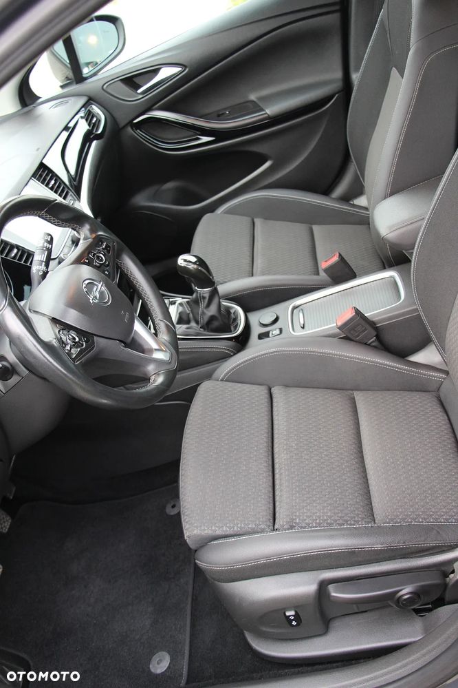 Opel Astra 1.6 CDTI Cosmo - 21