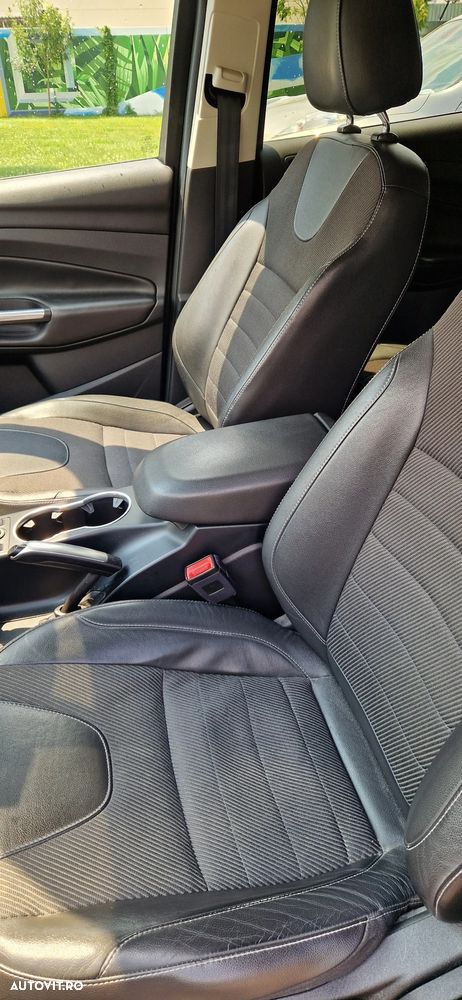 Ford Kuga 2.0 TDCi 2x4 Business Edition - 5