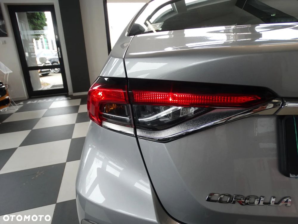 Toyota Corolla - 7