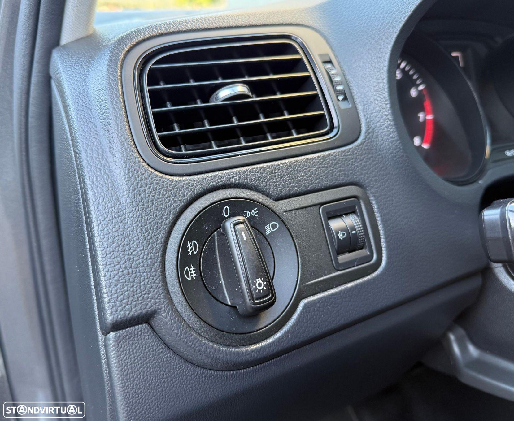 VW Polo 1.0 Comfortline - 12