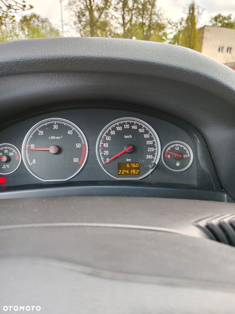 Opel Vectra - 12