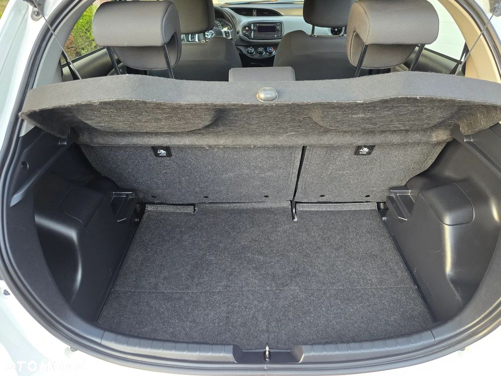 Toyota Yaris 1.0 VVT-i - 15