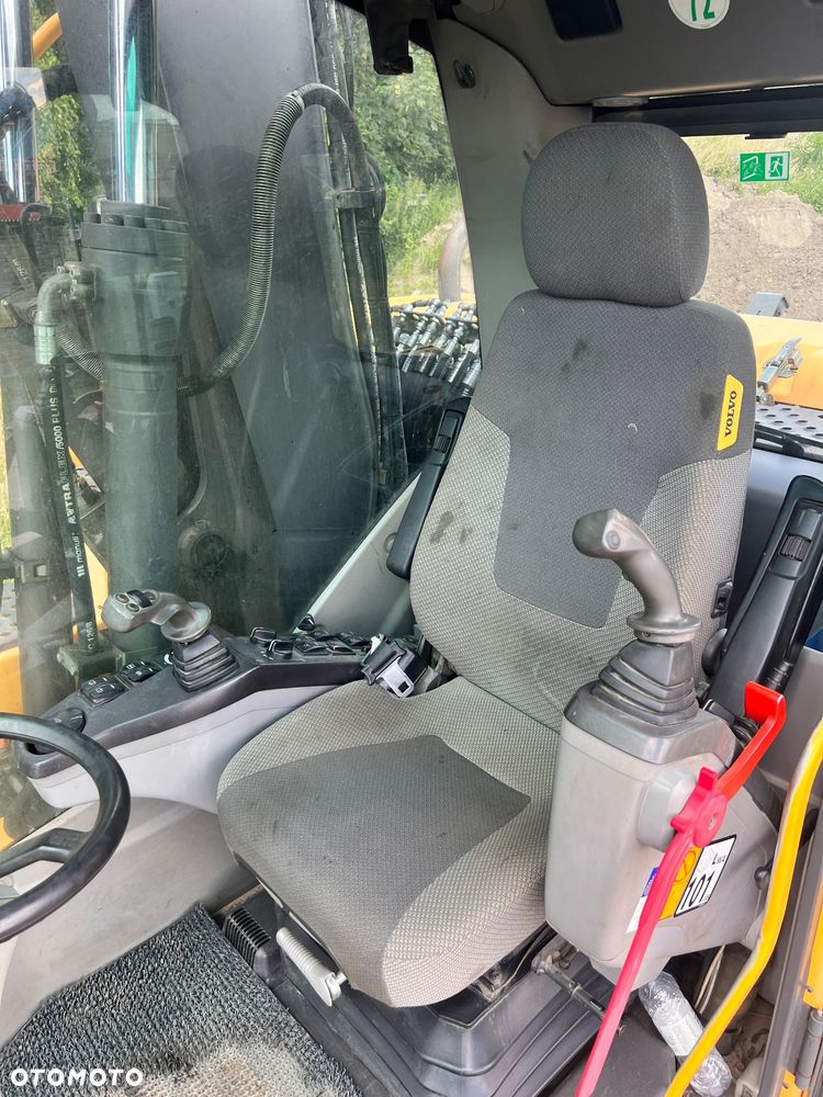 Volvo EW140C - 7