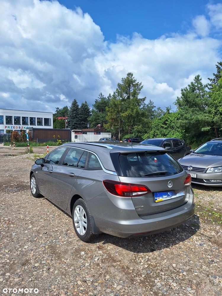 Opel Astra - 2