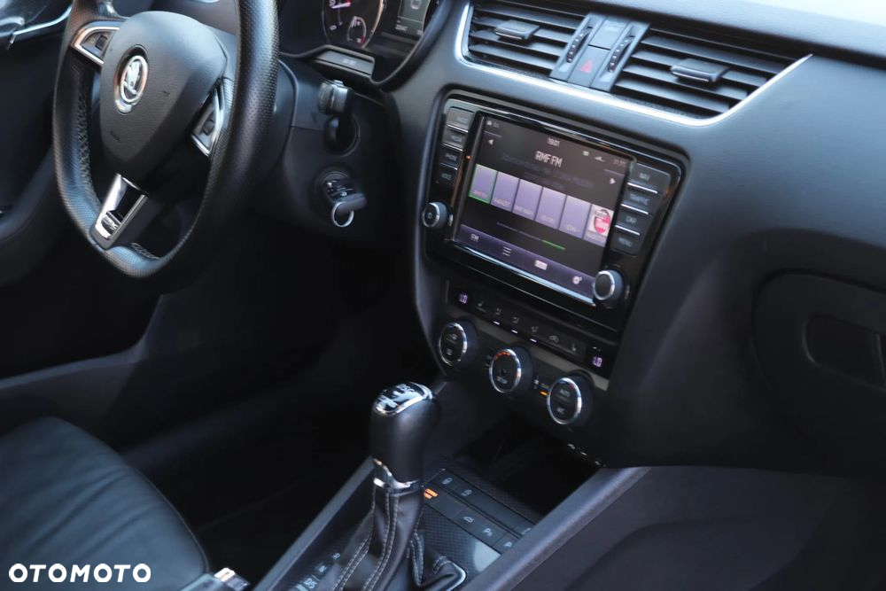 Skoda Octavia 2.0 TSI RS DSG - 12