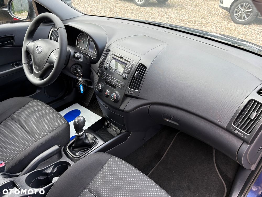 Hyundai i30 1.4 Classic + - 23
