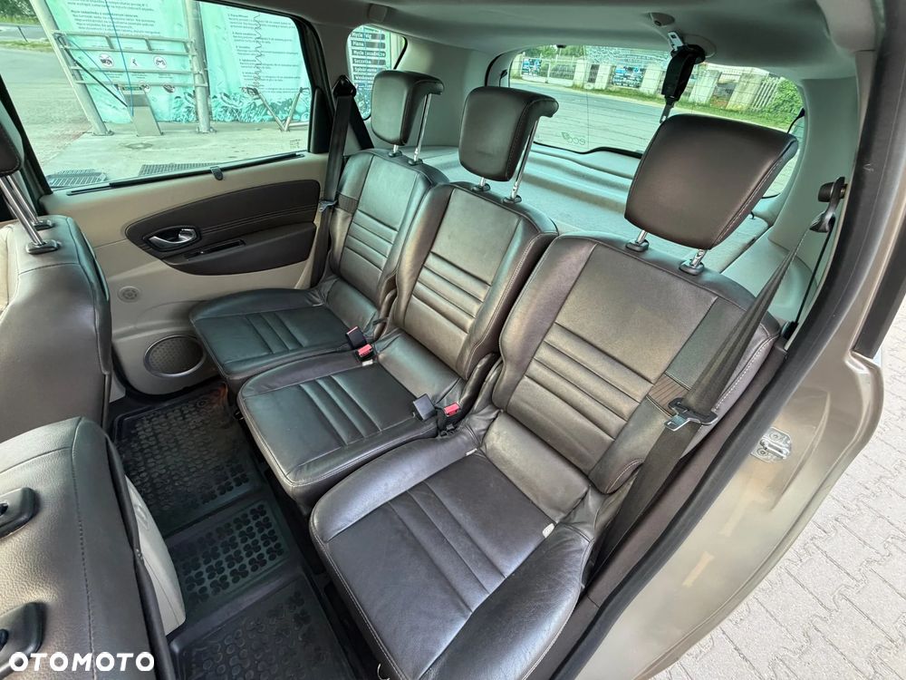 Renault Scenic 1.9 dCi Confort Privilege - 14