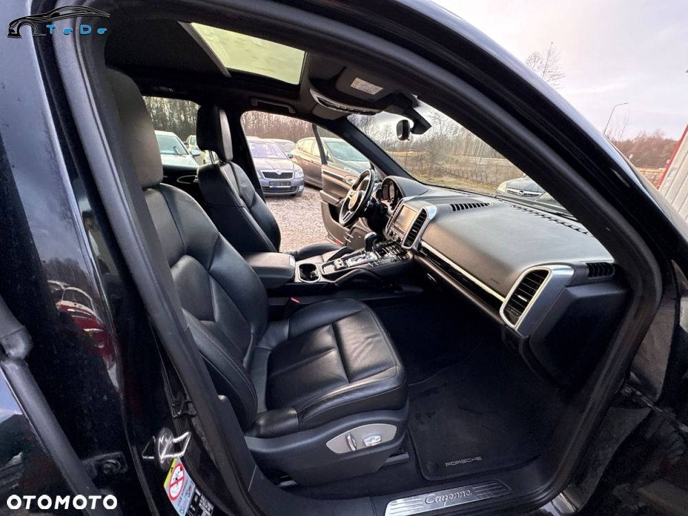 Porsche Cayenne Diesel Platinum Edition - 37