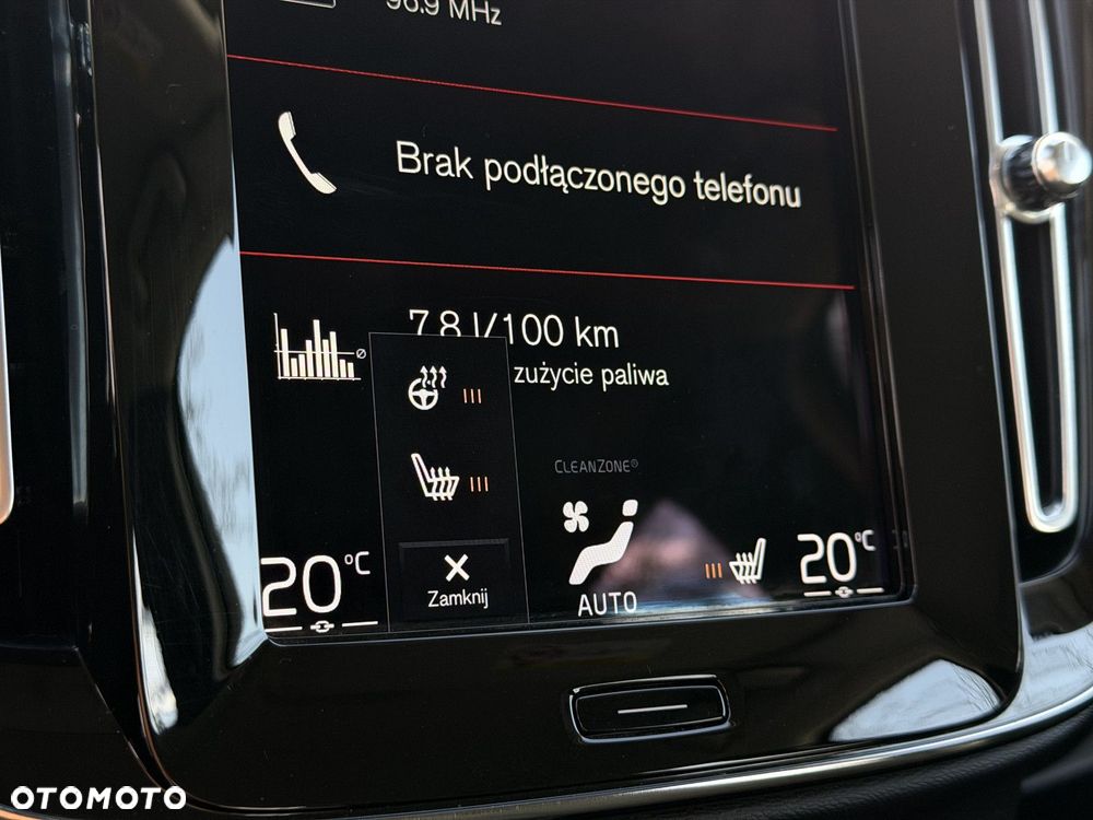Volvo XC 40 - 30