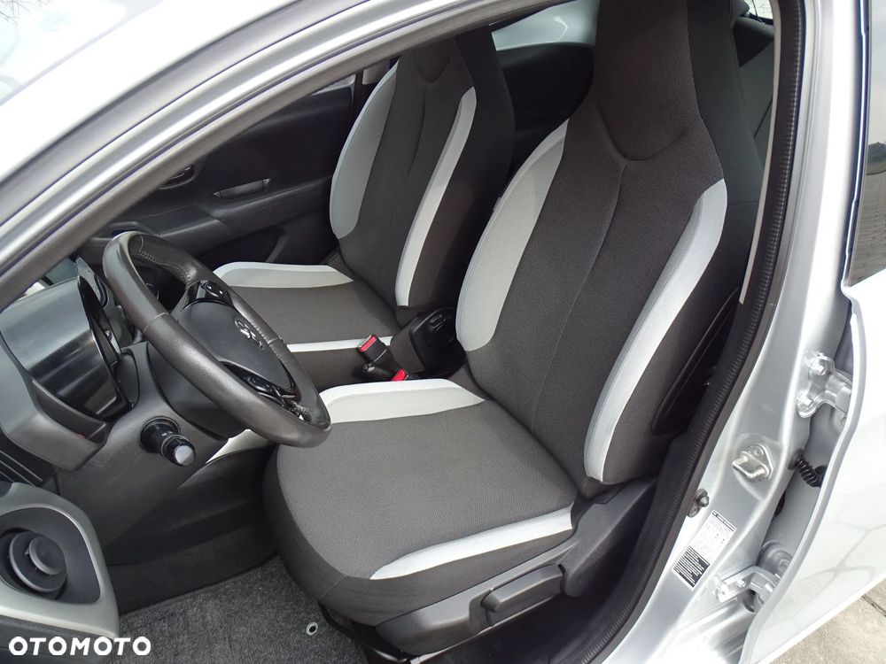 Toyota Aygo 1.0 VVT-i Sprint EU6 - 21