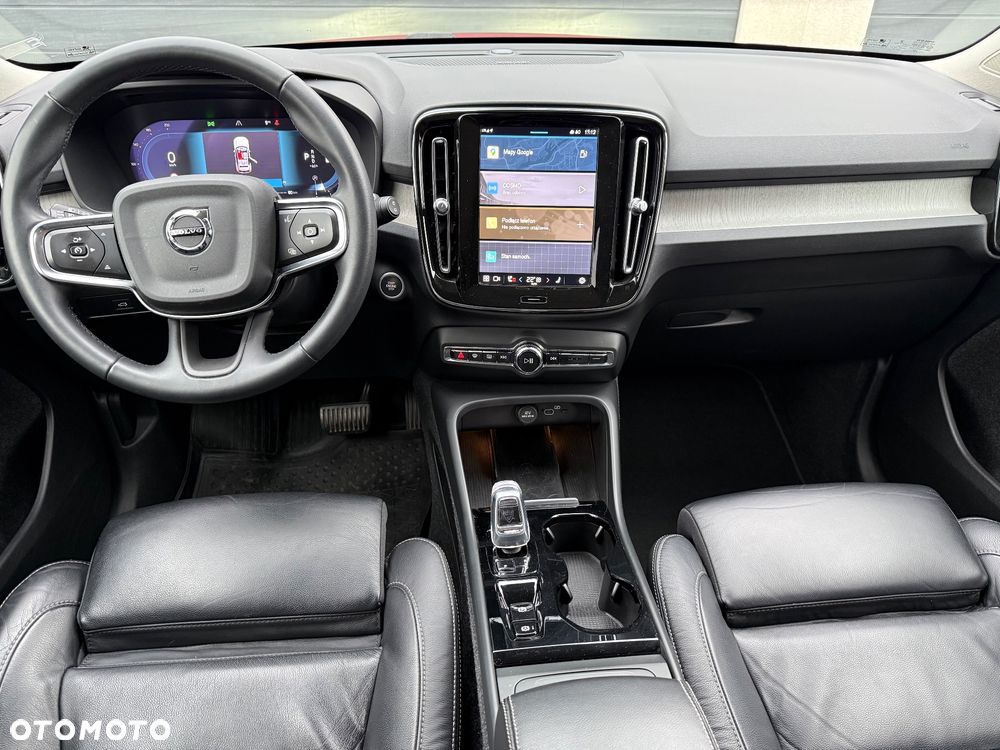 Volvo XC 40 B3 B DKG Plus Dark - 31