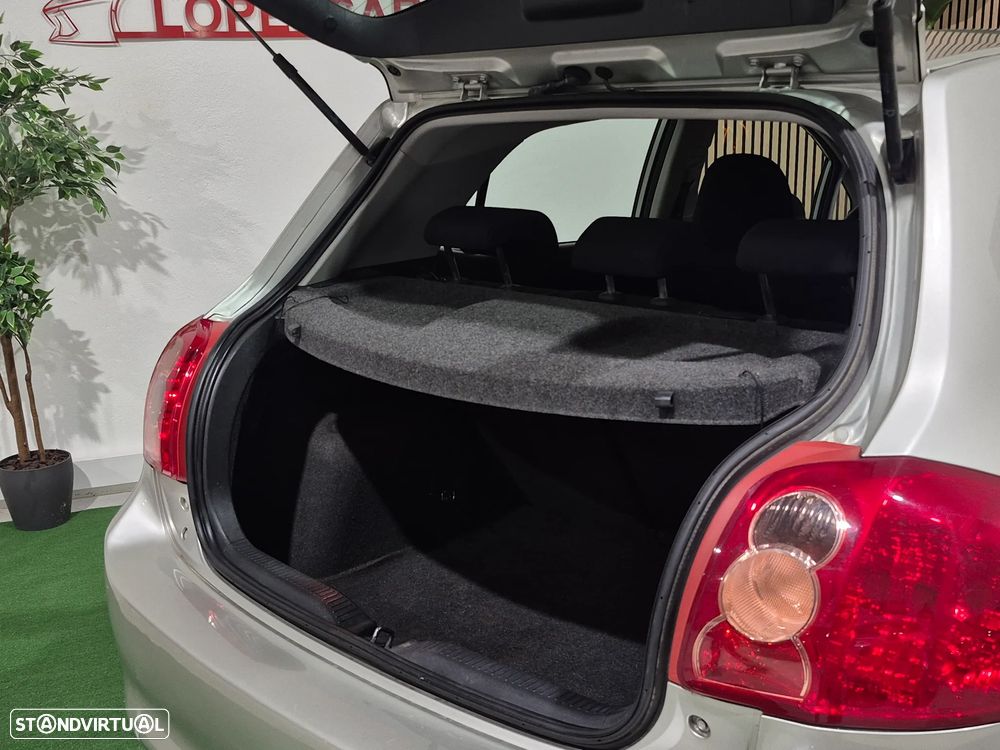 Toyota Auris 1.4 D-4D Comfort - 20