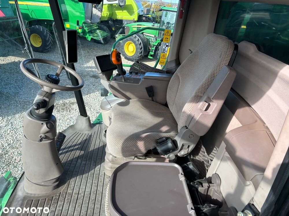 John Deere T660i - 22