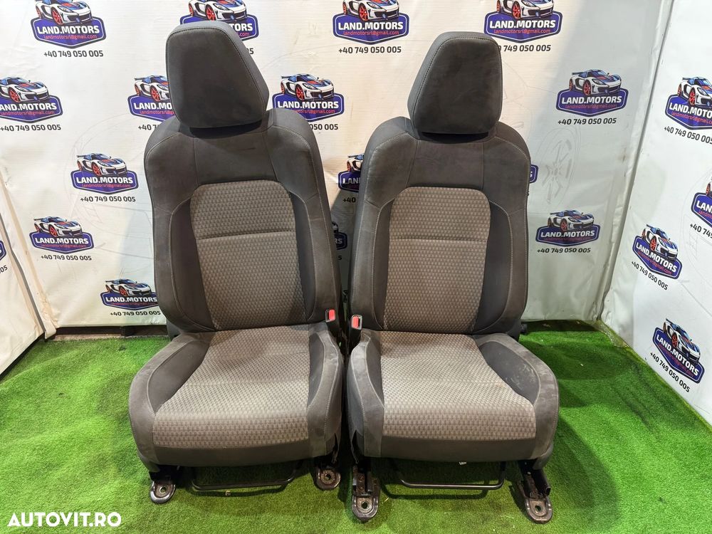 INTERIOR TEXTIL / SCAUNE + BANCHETE TOYOTA AURIS 1.2 BENZINA 2017 / HATCHBACK 5 USI 2013-2019 - 4