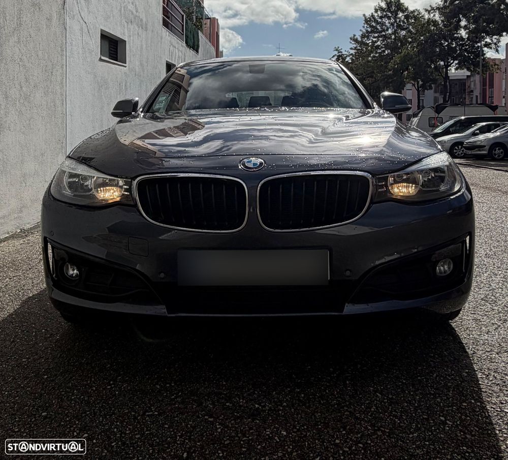 BMW 318 Gran Turismo d Sport Line - 2