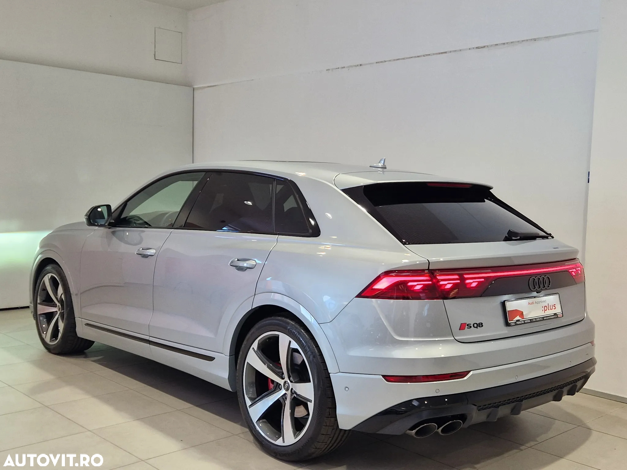 Audi SQ8 4.0 TFSI quattro Tiptronic - 3