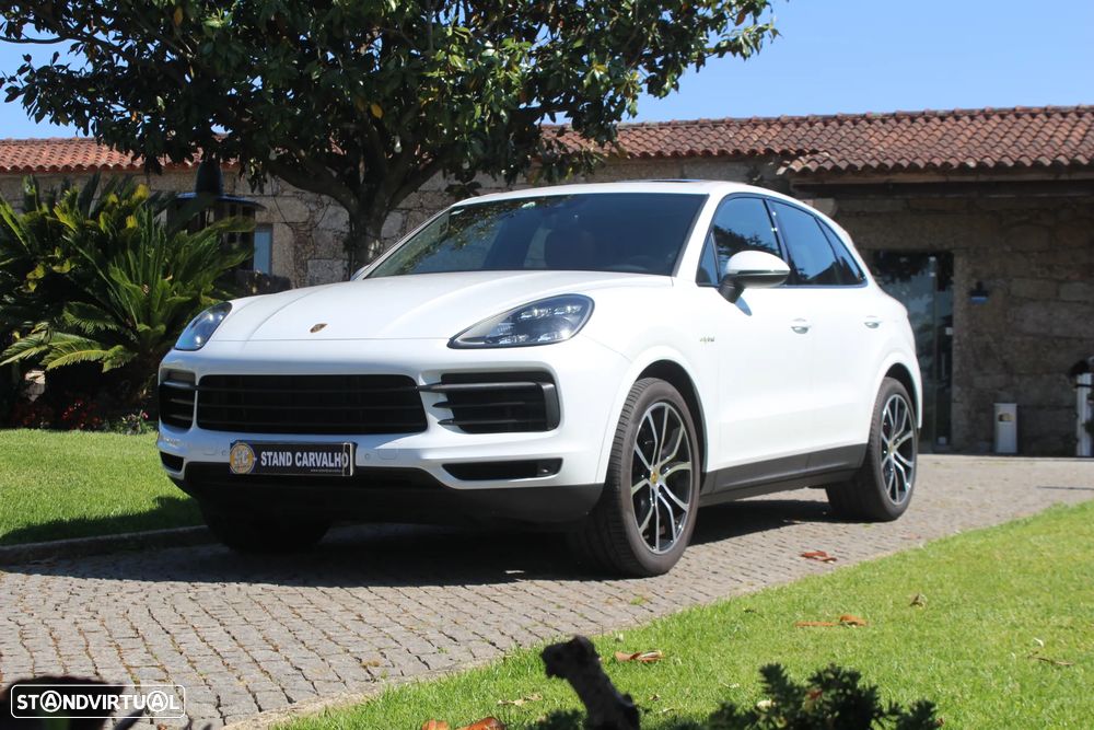 Porsche Cayenne S E-Hybrid - 1