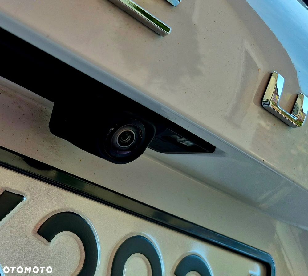 Ford Focus 1.5 EcoBlue Start-Stopp-System TITANIUM - 14