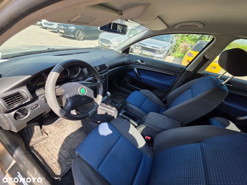 Skoda Superb 2.0 Classic - 5
