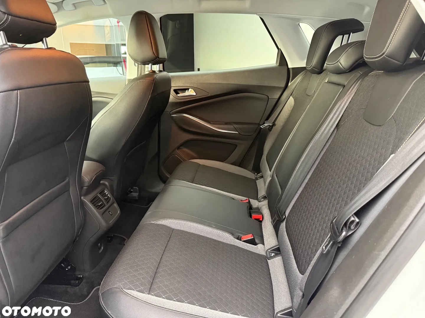 Opel Grandland X 1.2 T Innovation S&S - 25