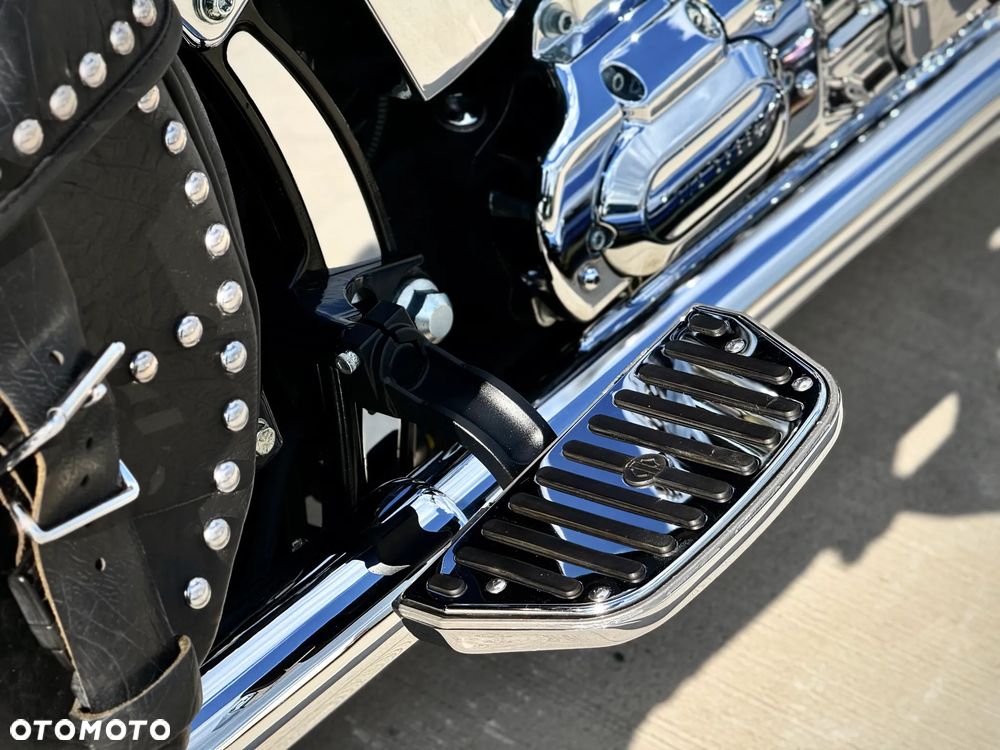 Harley-Davidson Softail Heritage Classic - 22