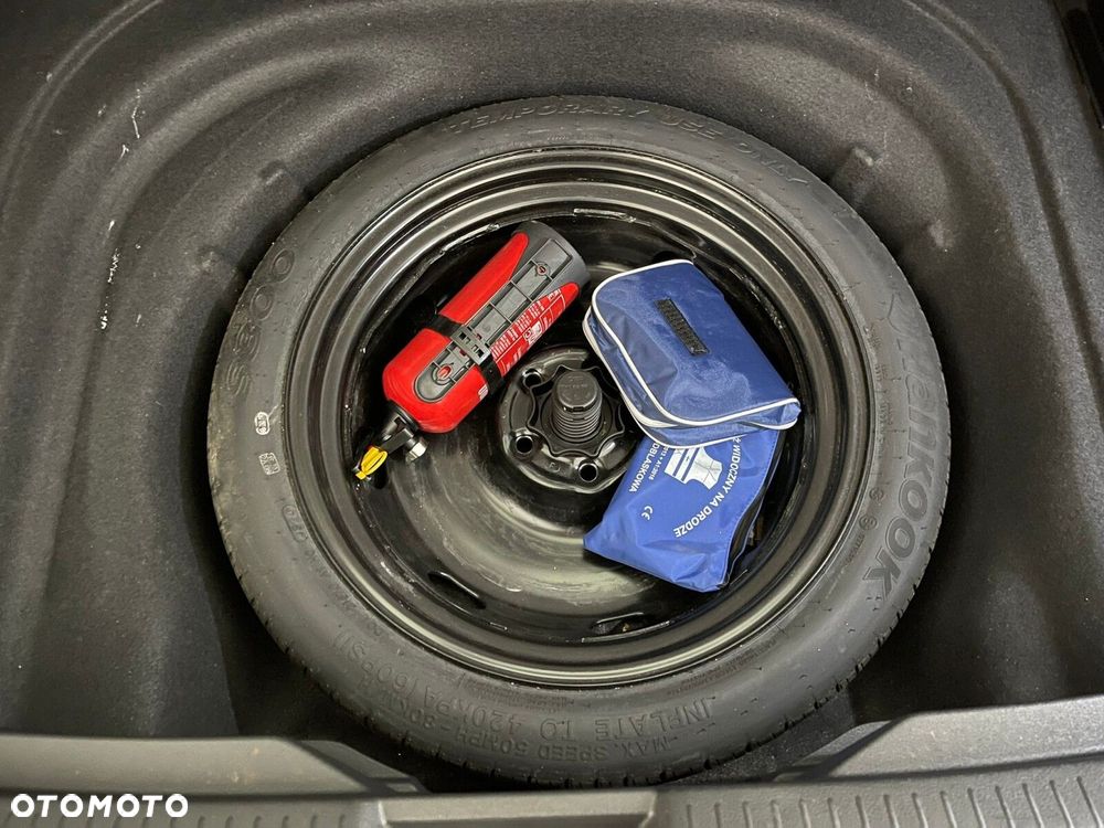 Volkswagen Golf Variant - 27