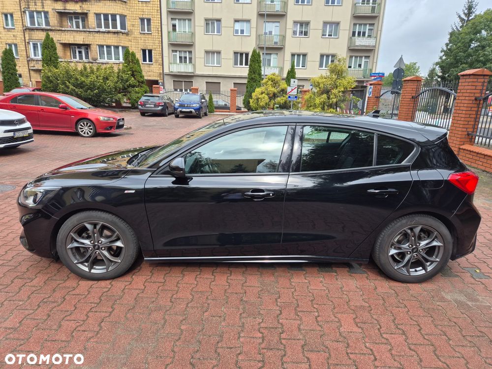 Ford Focus 1.5 EcoBoost ST-Line - 6