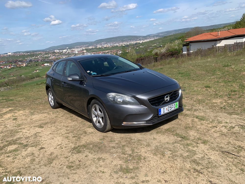 Volvo V40 D3 - 10