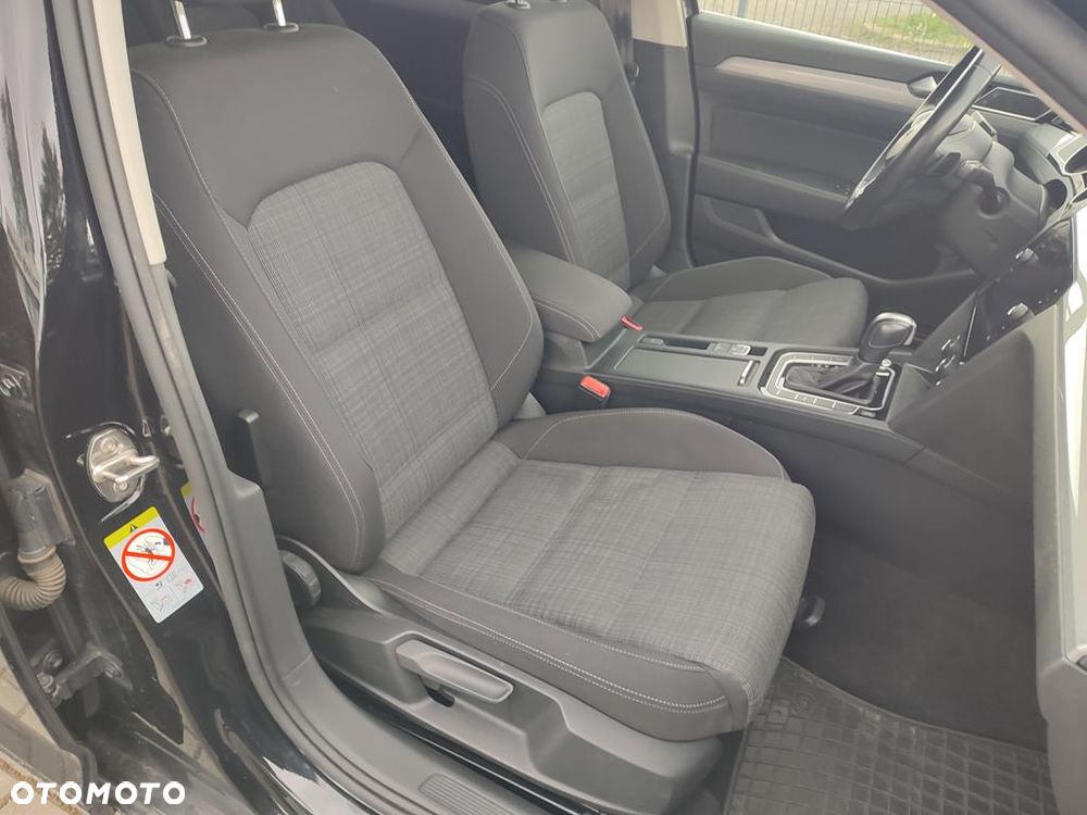 Volkswagen Passat 1.5 TSI EVO Business DSG - 14