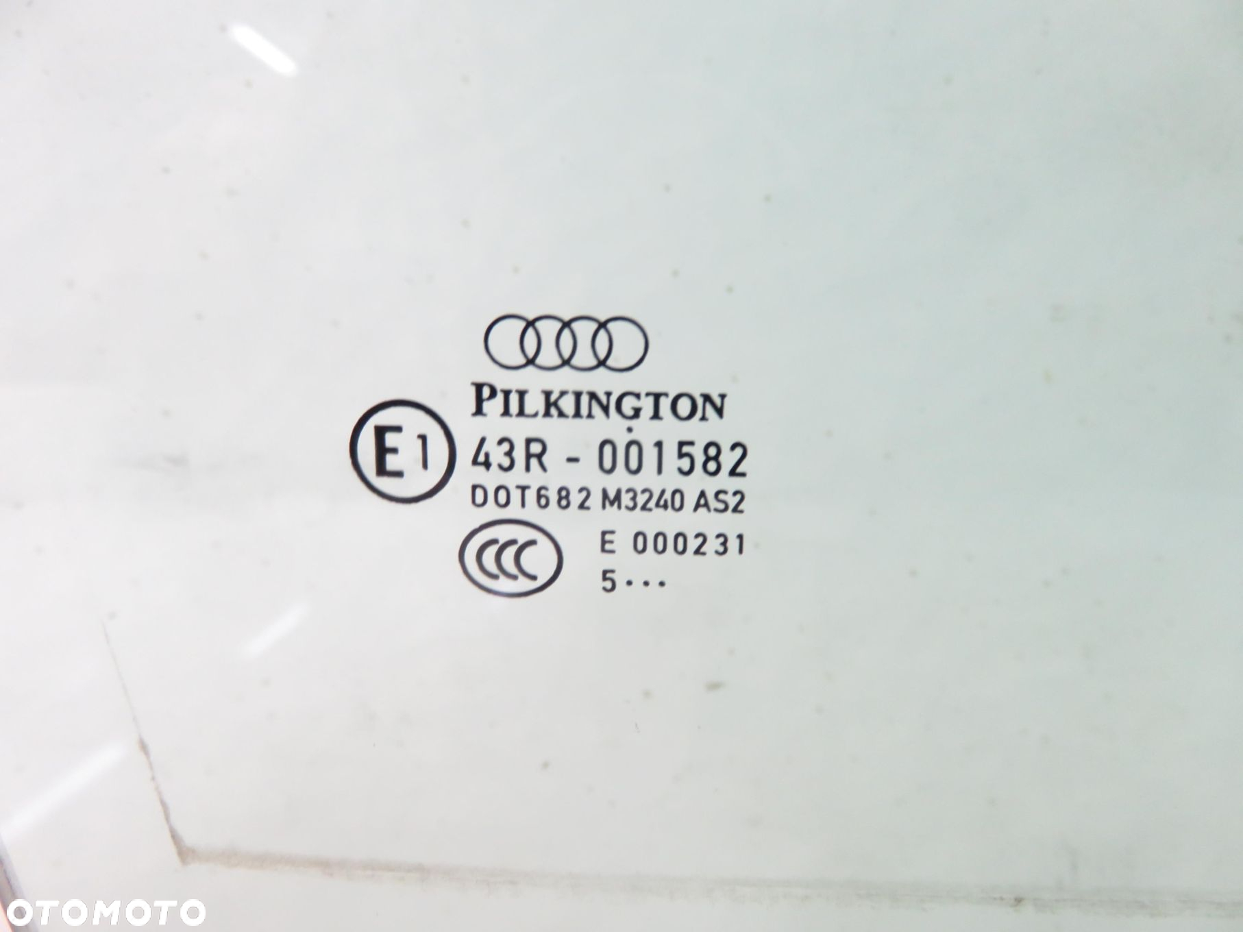 SZYBA PRAWA PRZEDNIA AUDI Q7 2005 - 3