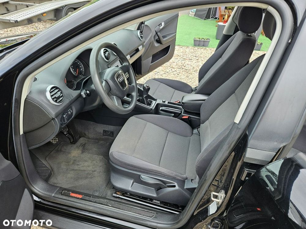 Audi A3 Sportback - 7