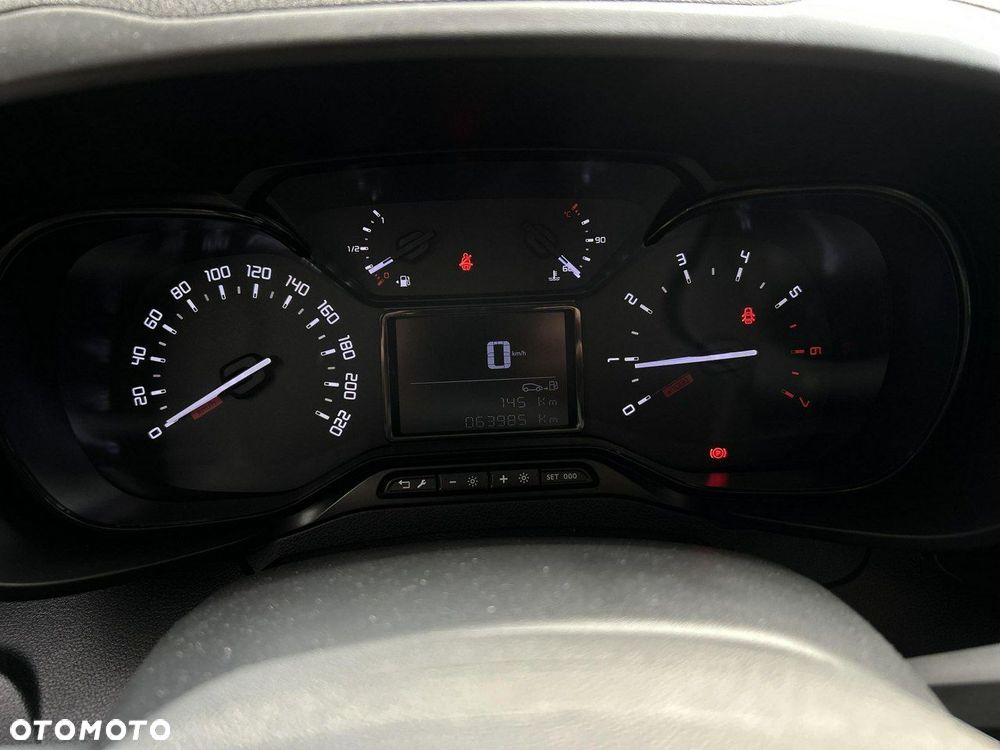 Toyota Proace City - 17