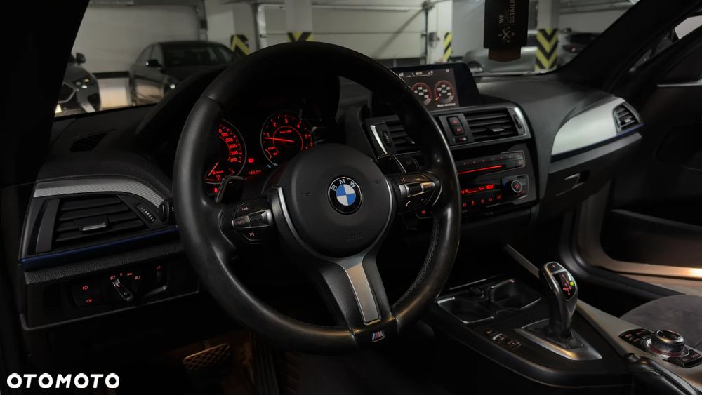 BMW Seria 2 220d M Sport - 9