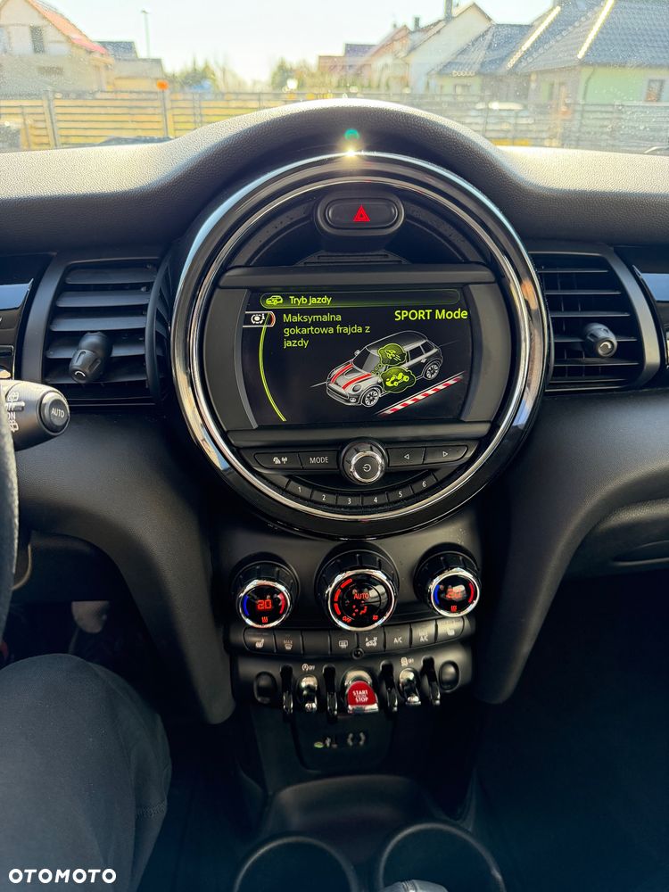 MINI Cooper Standard - 7