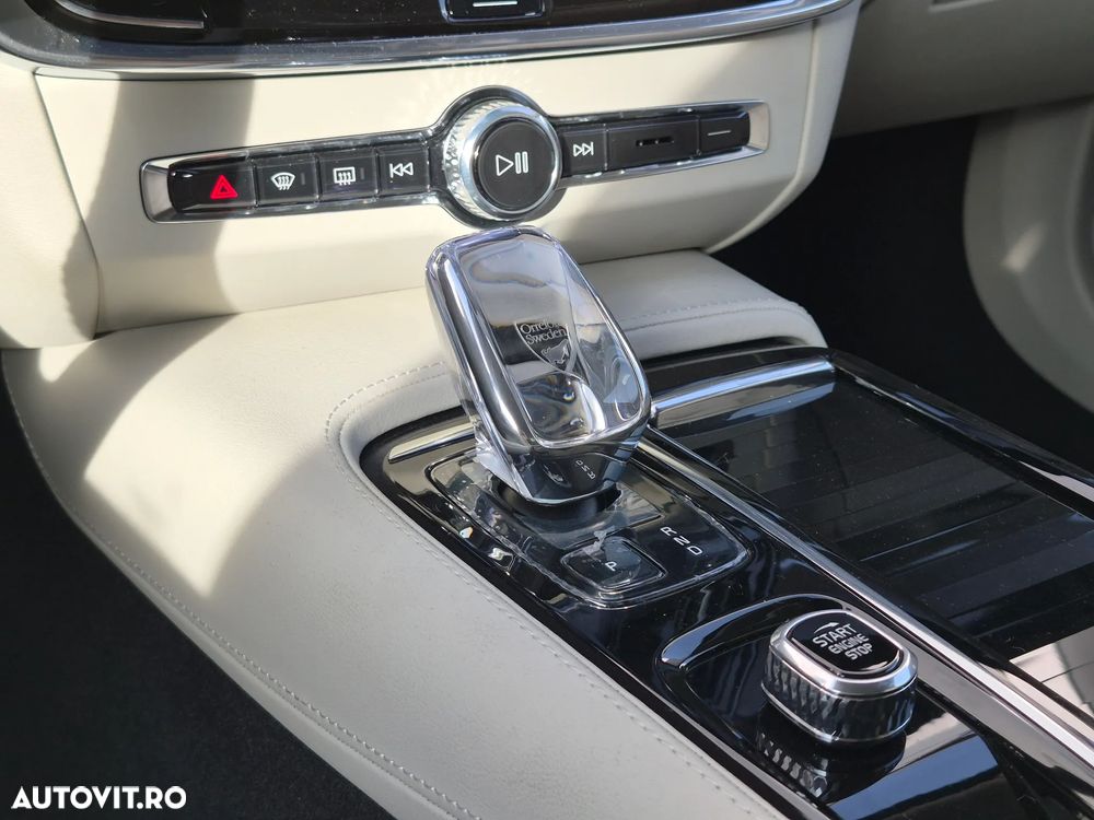 Volvo S90 Recharge T8 AWD Plus Bright - 28