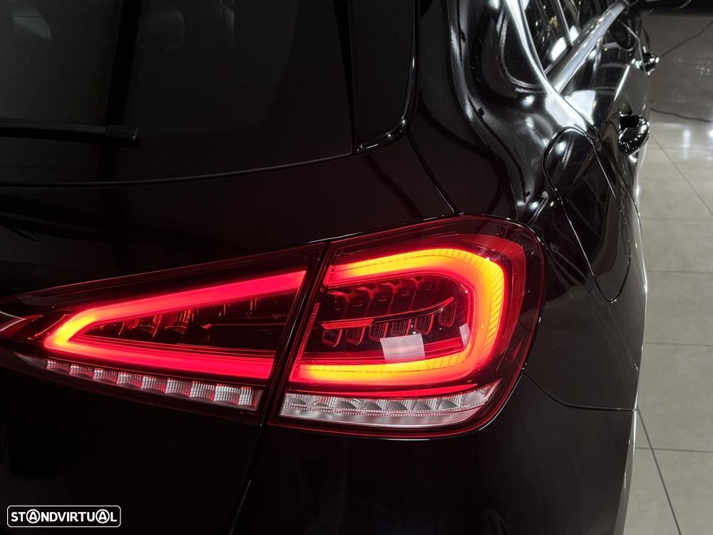 Mercedes-Benz A 250 e Style Plus - 4