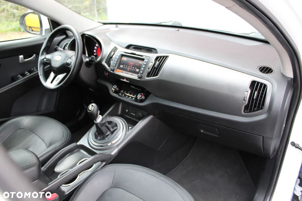 Kia Sportage 2.0 CRDI 4WD Attract - 23
