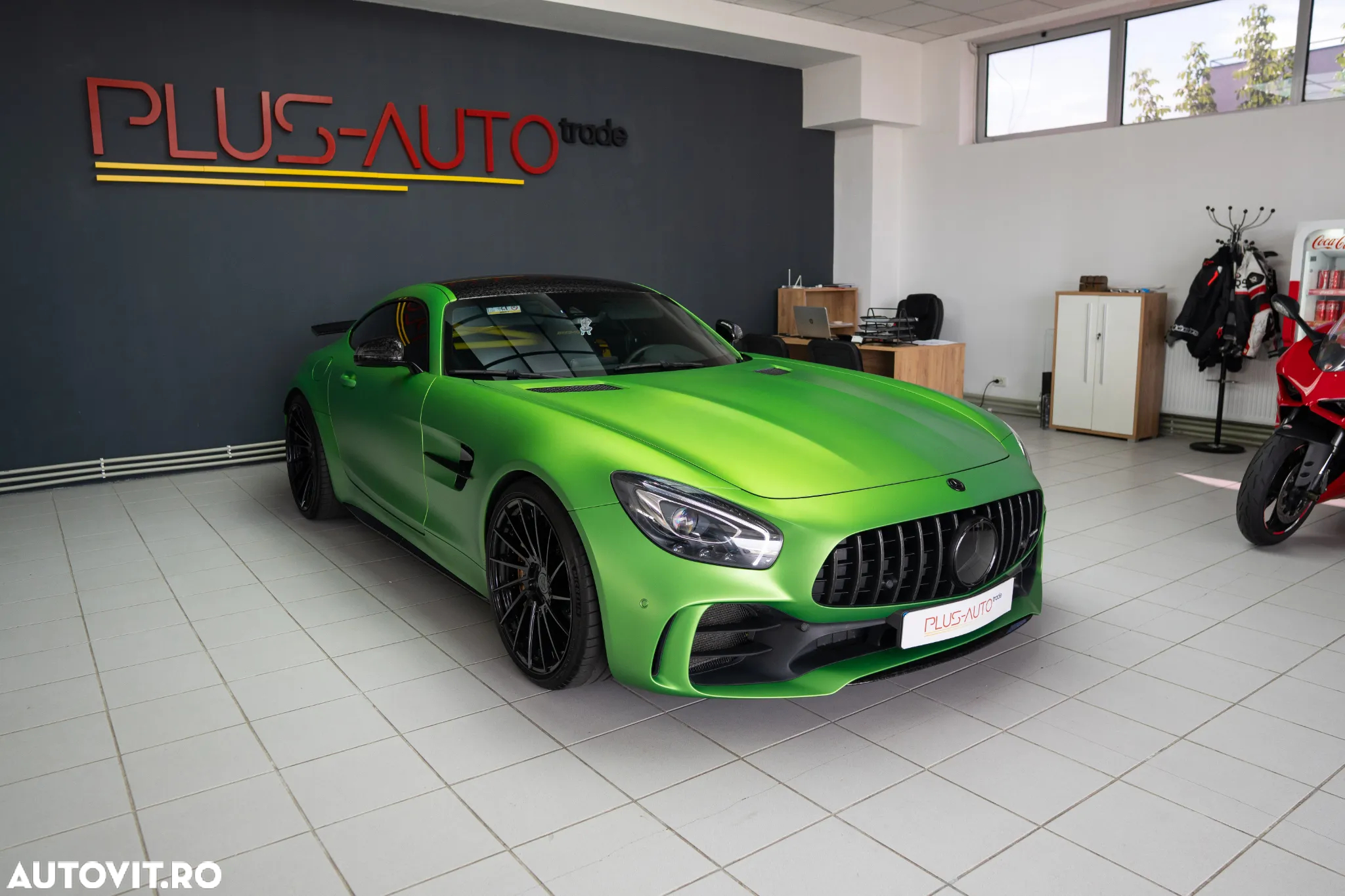 Mercedes-Benz AMG GT R - 2