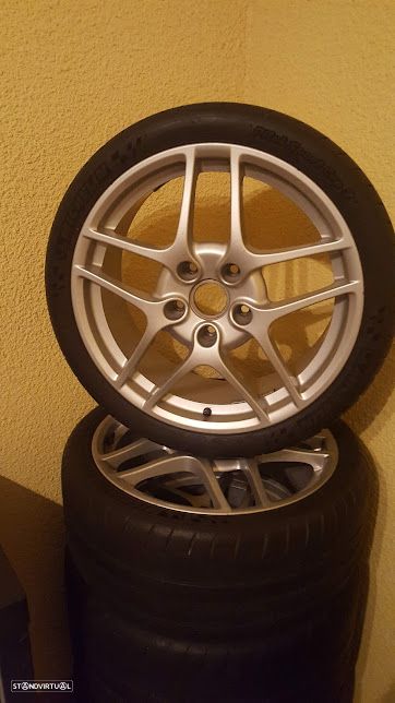 Porsche 911 Série F - 8